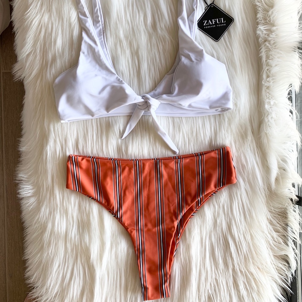 NWT ZAFUL Bikini Size Medium